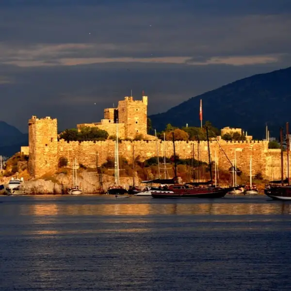 Bodrum: El Mausoleo y la Antigua Caria (3 Dias)