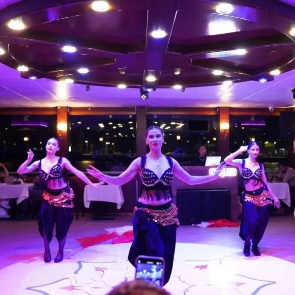 istanbul-tours/istanbul-bosphorus-tour/bosphorus-dinner-cruise-and-turkish-night