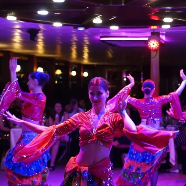 istanbul-tours/istanbul-bosphorus-tour/bosphorus-dinner-cruise-and-turkish-night