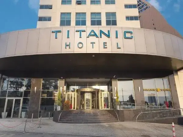 Titanic Business Kartal